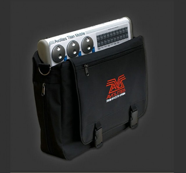 AVOLITES-TITAN-MOBILE-FOTO-3